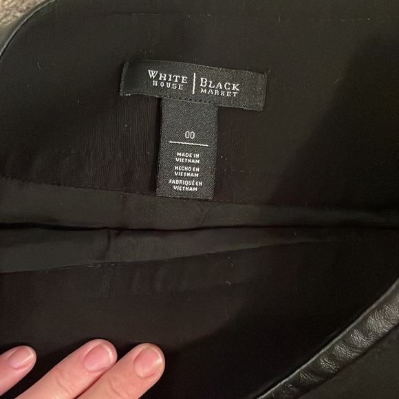 Lot of 2 WHBM short skirts - Picture 2 of 3